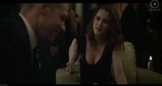 Ducha Rachel Brosnahan tempts men and girls with perfect body in straight and lesbian sex scenes Adultlinker