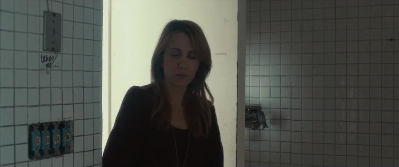 Gayfuck Kristen Wiig plays role of underfucked MILF who hooks up in The Skeleton Twins (2014) Soapy - 2