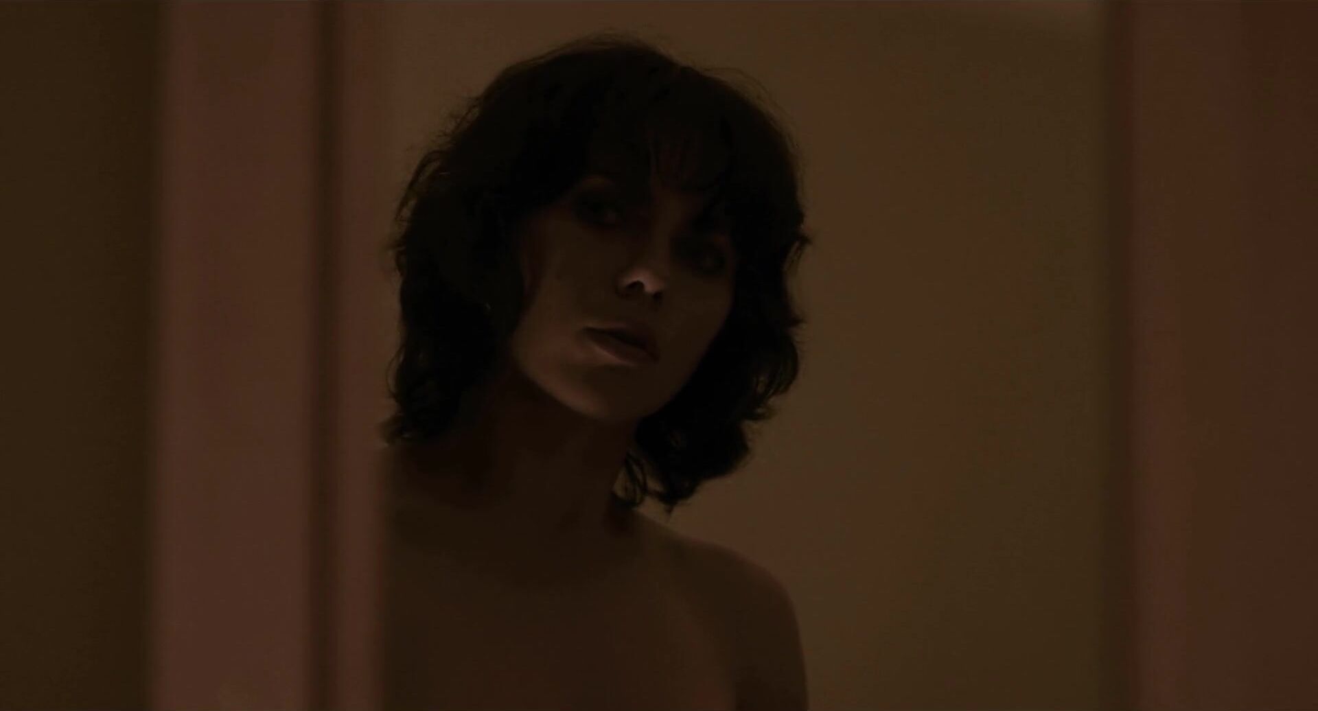 Blondes Nude scene from Under The Skin where Scarlett Johansson appears with no clothes Nsfw Gifs
