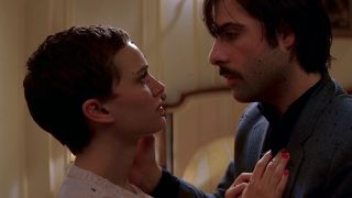 Women Sucking Sexy actress Natalie Portman gives herself to mustachioed guy in Hotel Chevalier (2007) Asians