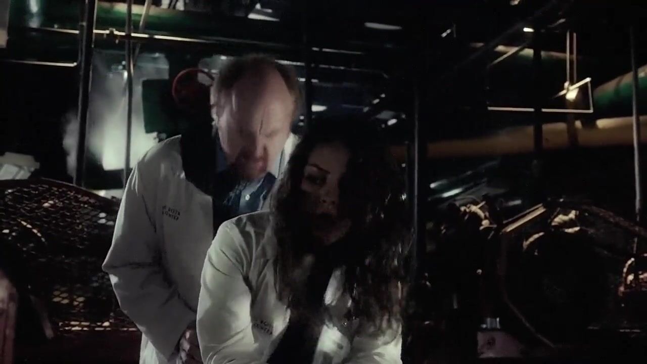Eros Doctor grabs Mila Kunis and hooks up with her in The Angriest Man in Brooklyn (2014) Naughty