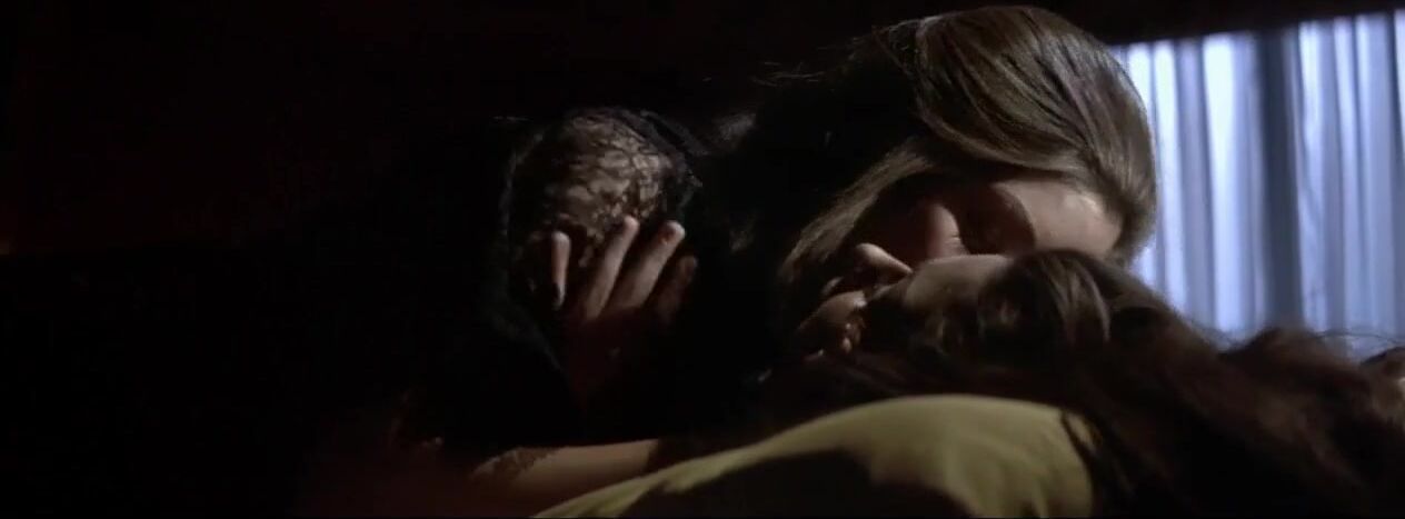 Sofa Cynthia Myers easily makes Erica Gavin cum in Beyond the Valley of the Dolls (1970) Women - 1
