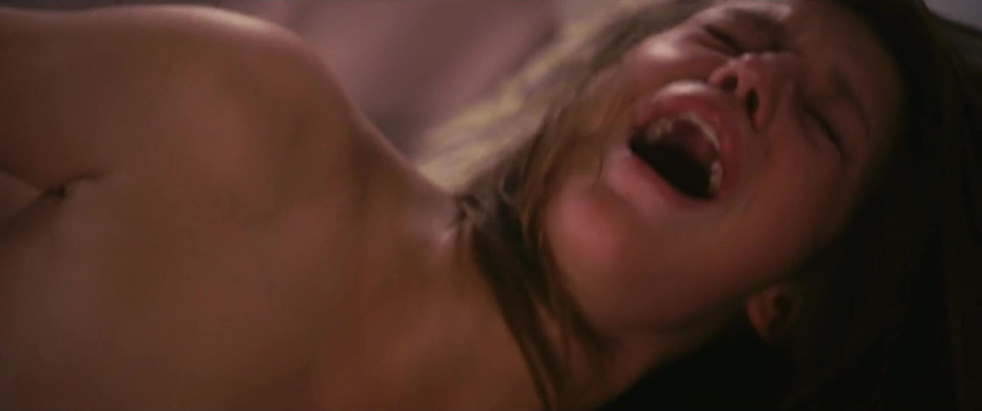 Internal Lea Seydoux takes advantage of Adele Exarchopoulos' wet twat to scissor and cum together BadJoJo - 1