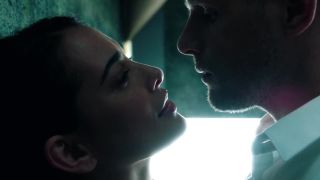 Studs Man entices Natalie Martinez and finally hooks up with her in elevator in Into the Dark Bunda Grande