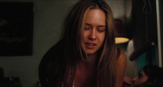 Slim Katherine Waterston is willingly carnal with the bearded womanizer in Inherent Vice (2014) Pussyfucking