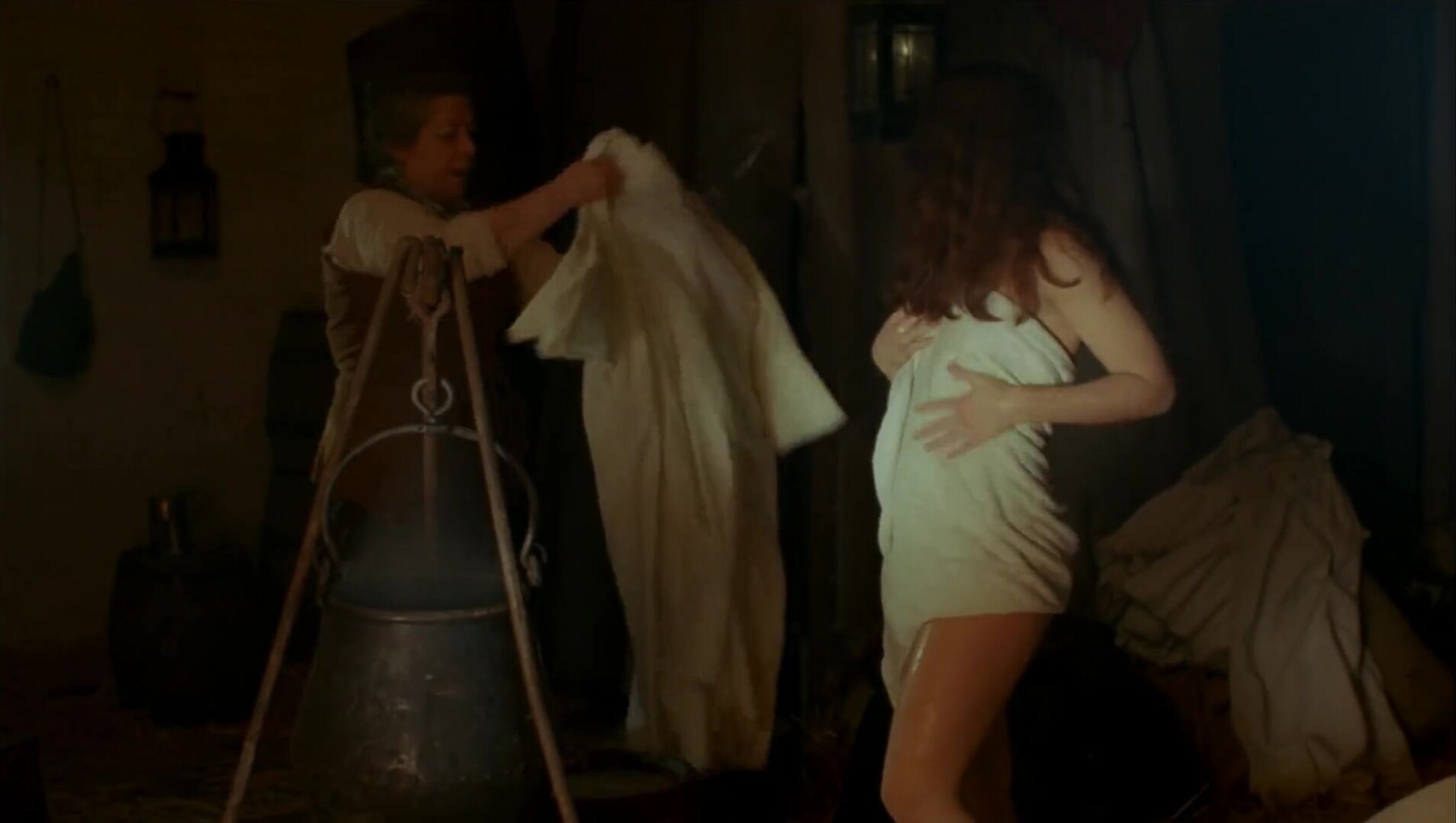 Submissive Koo Stark nude in Cruel Passion obscene HD sex scene where she is coerced into sex (1977) Comedor