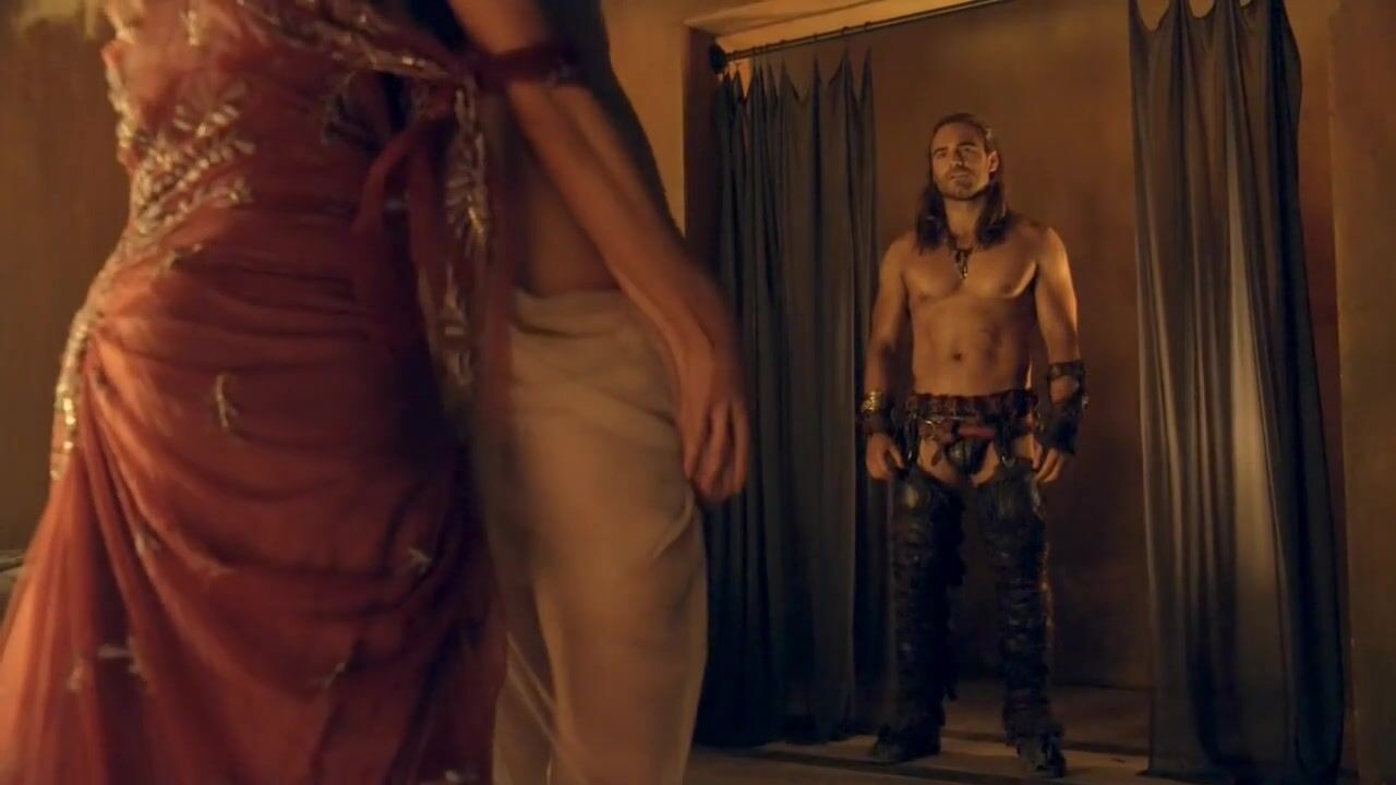 Amateur Asian Charmer gifts virgin Gwendoline Taylor to warrior but he refuses in TV series Spartacus Gemidos