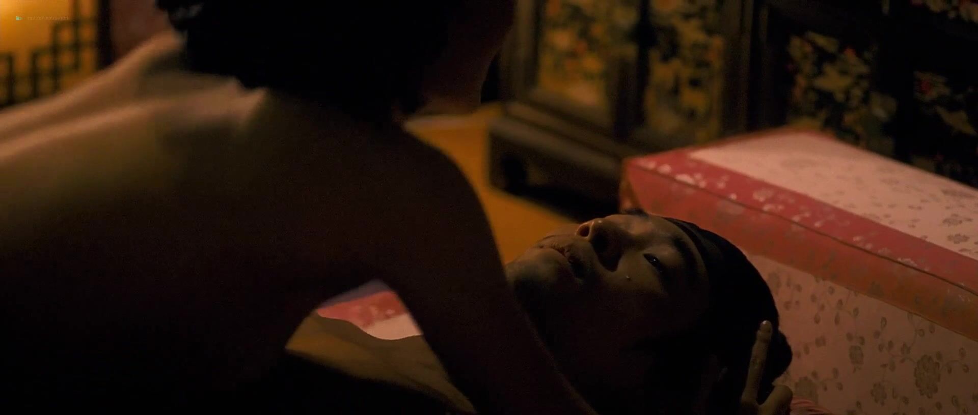 Celebrities Sweet Ryu Hyun-kyung enjoys sex and cries in HD scene from Korean movie The Servant (2010) Flaca - 1