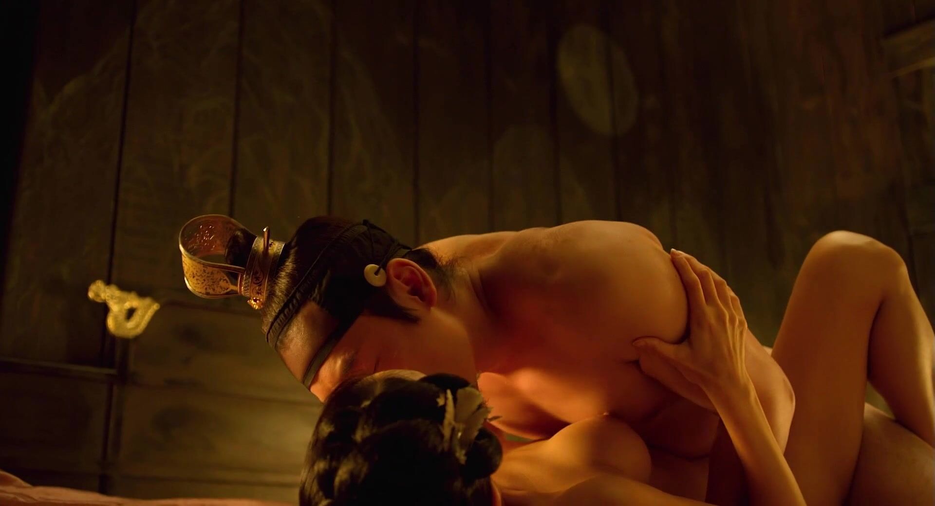 Bosom No time to think about morality when Cho Yeo-jeong kills fucker in The Concubine (2012) Hardon - 1