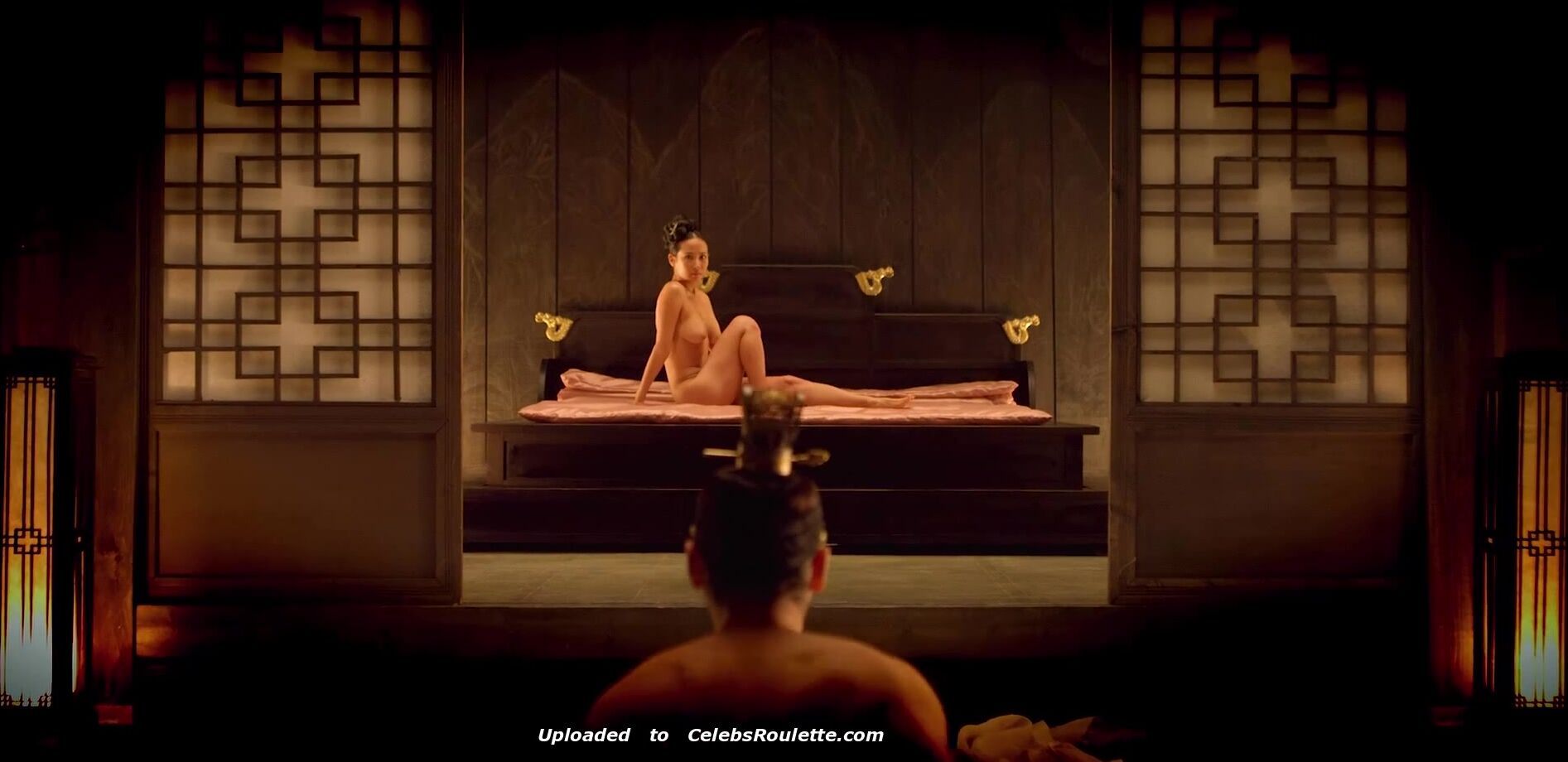 Pau No time to think about morality when Cho Yeo-jeong kills fucker in The Concubine (2012) Italian
