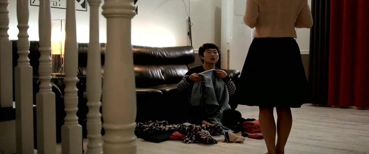 Nice Slender Asian Lee Chae-dam with skinny body fools around in Hot Neighbors (2015) Rubia