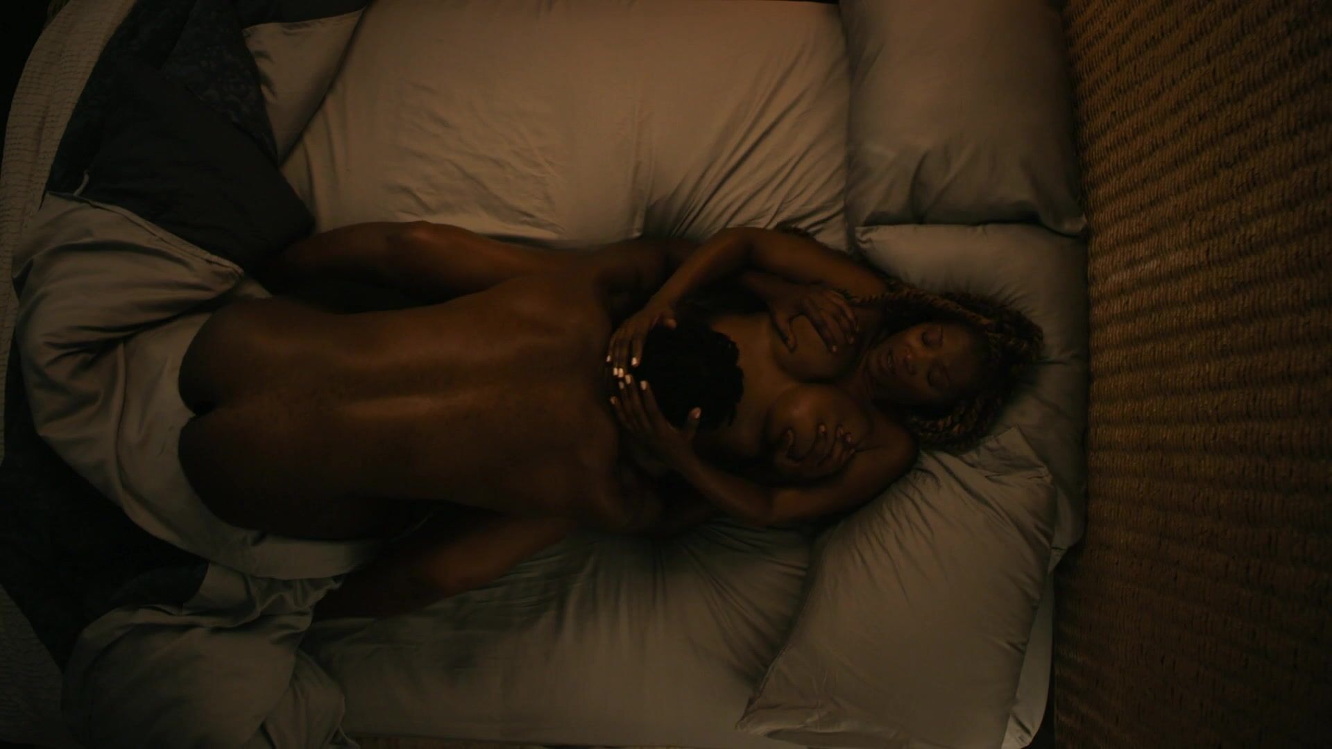 Gay Money Naked Yolonda Ross sex in The Chi s03e02 (2020) Orgia - 1