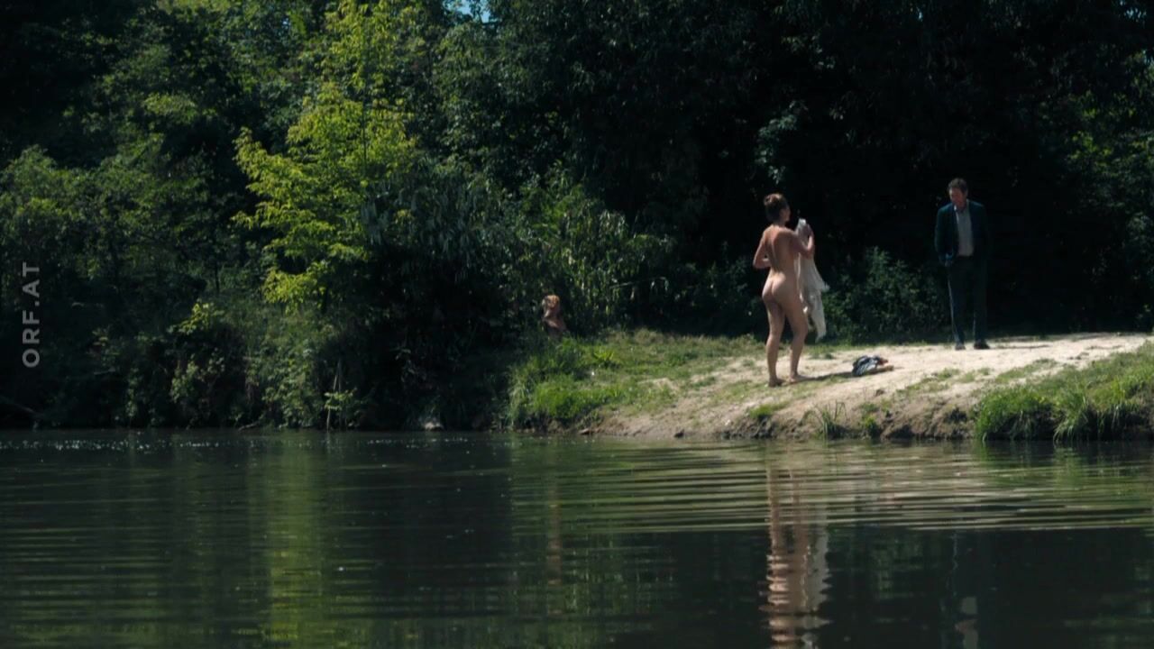 Solo Girl Naked Sandra Pascal scene from Letzter Wille s01e06 (2018) BrokenTeens - 1