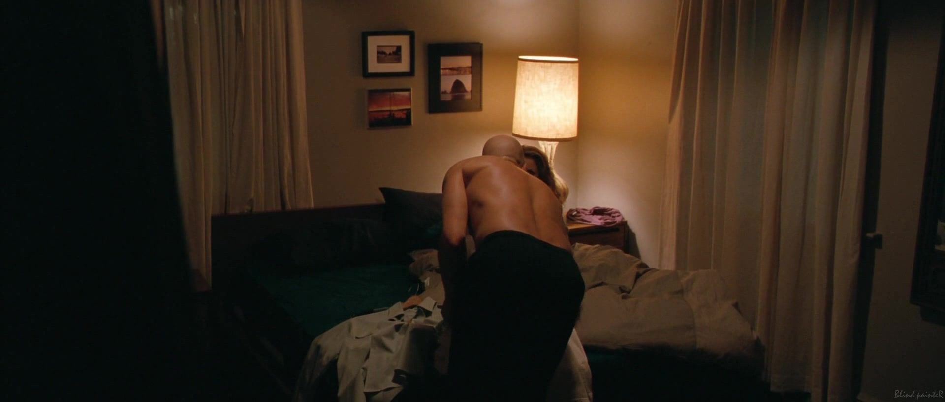 Punish Jena Malone, Lisa Joyce nude - The Messenger (2009) Sexvideo