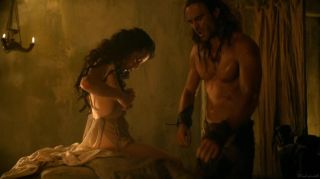 Massive Delaney Tabron nude - Spartacus S02E05 Twerking
