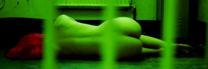 Gordibuena Eleanor James nude - Slasher House (2012) Twerking