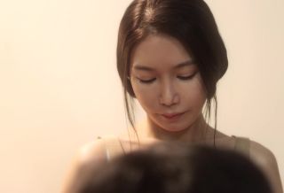 Branquinha Explicit sex scene: Lee Chae-dam in Church Sister (2018) Skirt