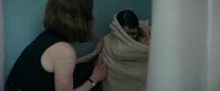 Amador Der Unschuldige (2018): Intense sex with Naomi Scheiber, Workout