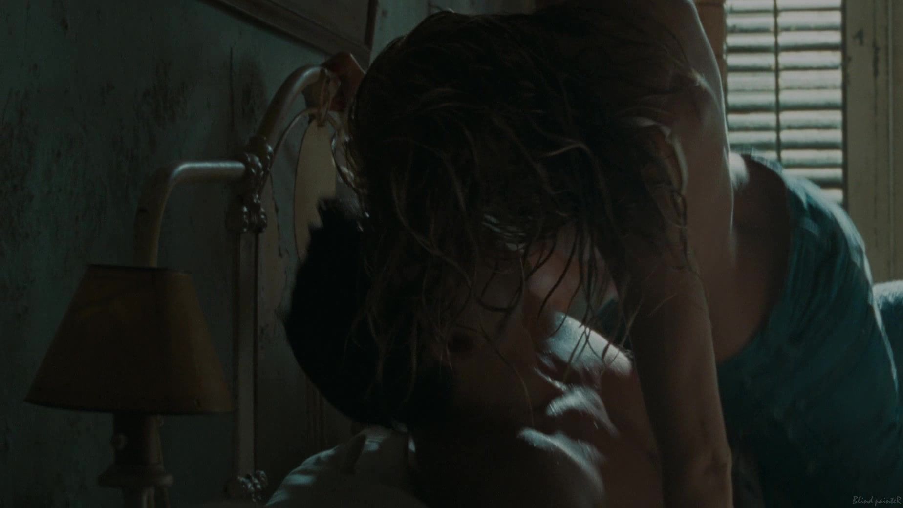 Lesbian Sex Amber Heard nude - The Rum Diary (2011) White Chick