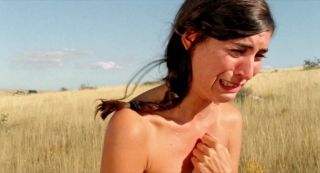 Abuse La vie sauvage (2017): Naked Charlotte Campana scenes Coed