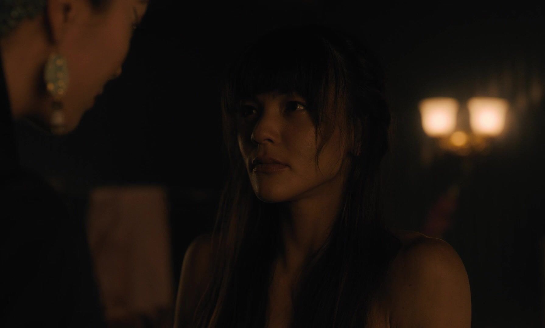18andBig Hanni Choi is sexy to look at in Warrior s01e07 (2019) Gros Seins - 1