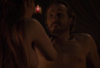 Adult Entertainme... Marina Lawrence-Mahrra goes nude in Game of Thrones s08e01 (2019) JiggleGifs