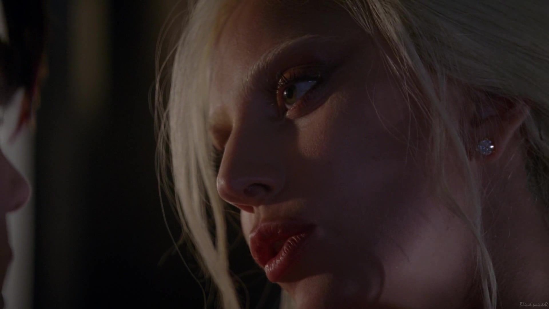 Mamada Lady Gaga nude - American Horror Story S05E02 (2015) Lips - 1