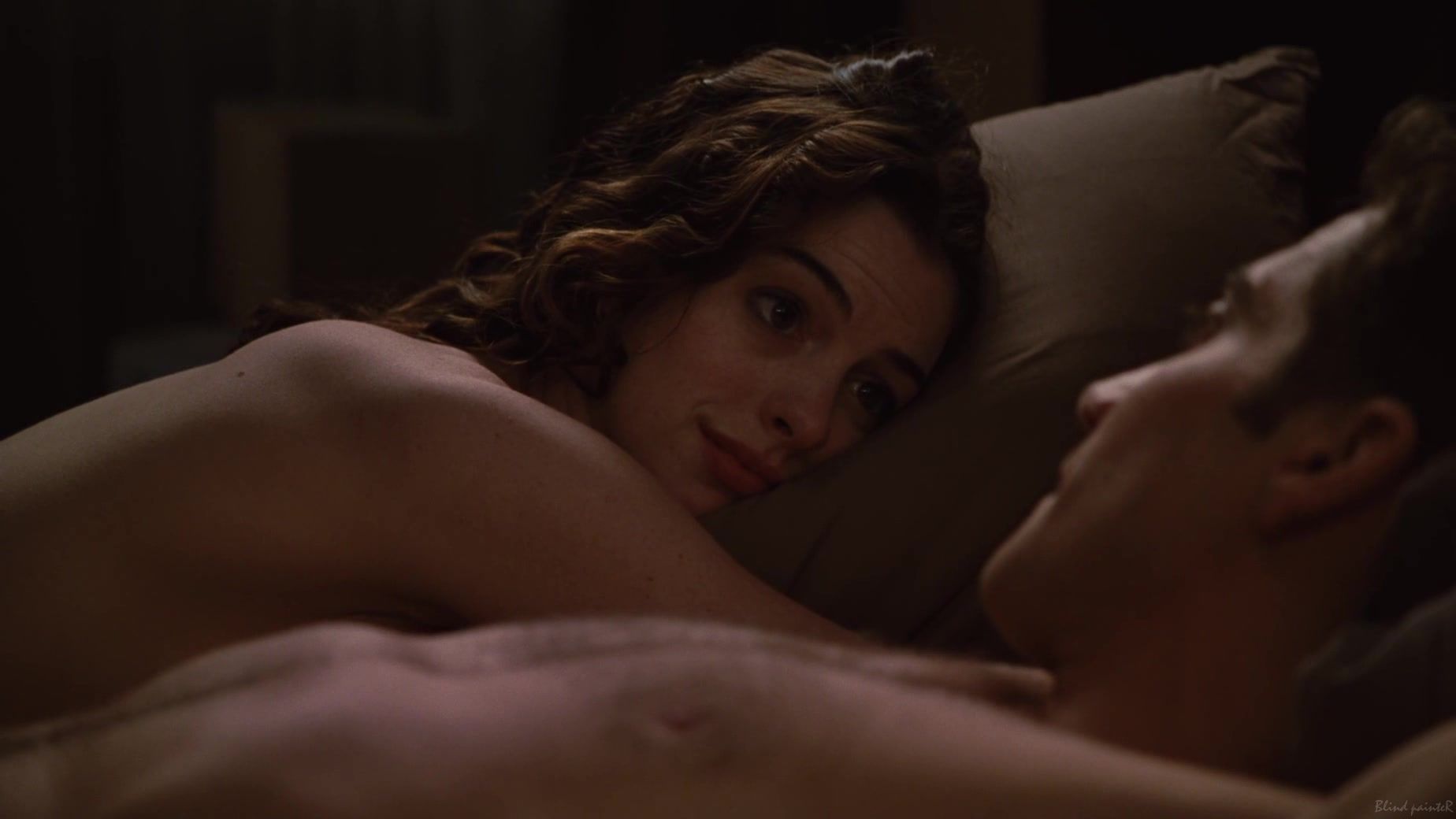 Monstercock Anne Hathaway nude - Love and Other Drugs (2010) Slim