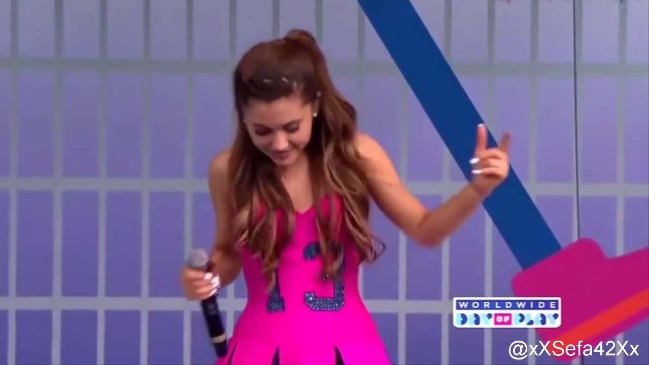 Fuck Ariana Grande Sexy Booty Tribute HD Follando