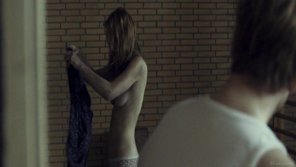 Pmv Daniela Schulz nude - Totes Land (2014) Moaning
