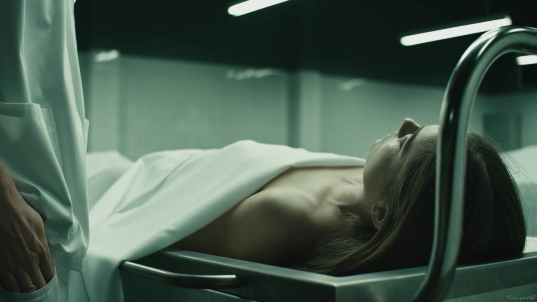 Actress Alba Ribas nude - El cadaver de Anna Fritz (2015) Vagina - 2