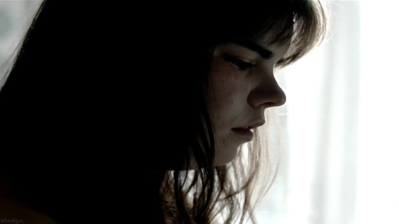 Smooth Emma Levie - Lena (2011) Girlfriend - 1