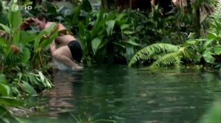 Foot Worship Isabell Gerschke nude - Fluss des Lebens - Verloren am Amazonas(2013) Sologirl