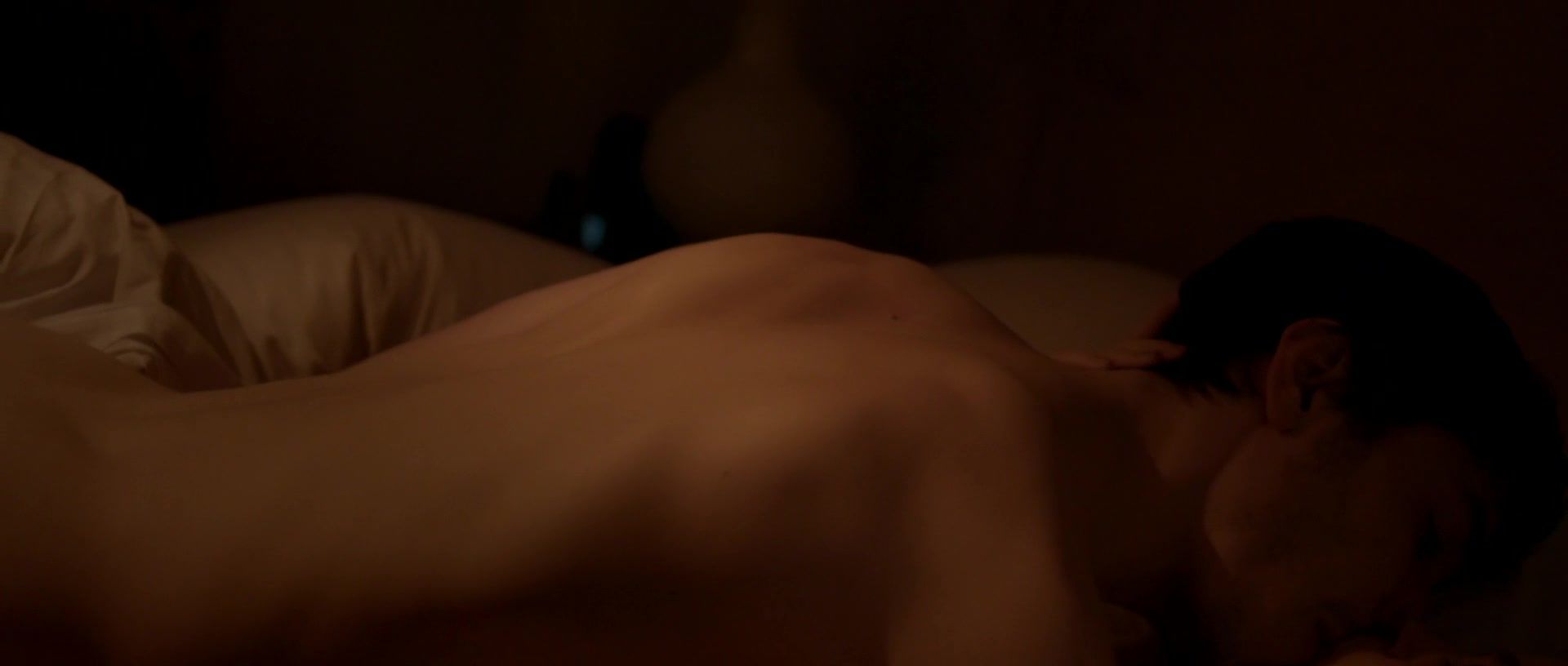 Branquinha Gillian Jacobs, Scottie Thompson nude - The Lookalike (2014) Naked Women Fucking