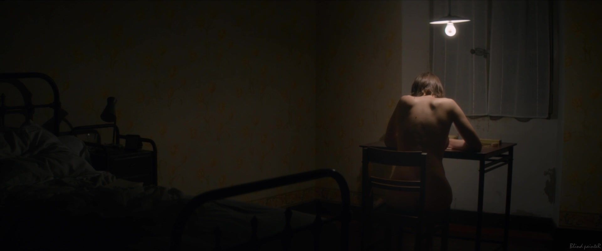Clit Marion Cotillard nude - Mal De Piers (2016) Fodendo - 1