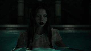 Story Mia Goth, Annette Lober - A Cure For Wellness (2016) Jacking