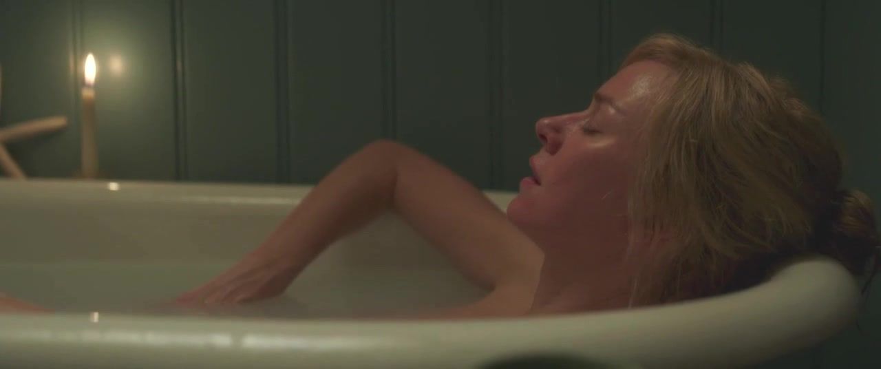 White Chick Naomi Watts nude - Shut In (2016) Coed