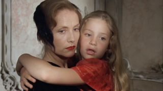 Olderwoman Isabelle Huppert, Stef Sachwein, Michaela Fabrick nude movie - Malina (1991) Chilena