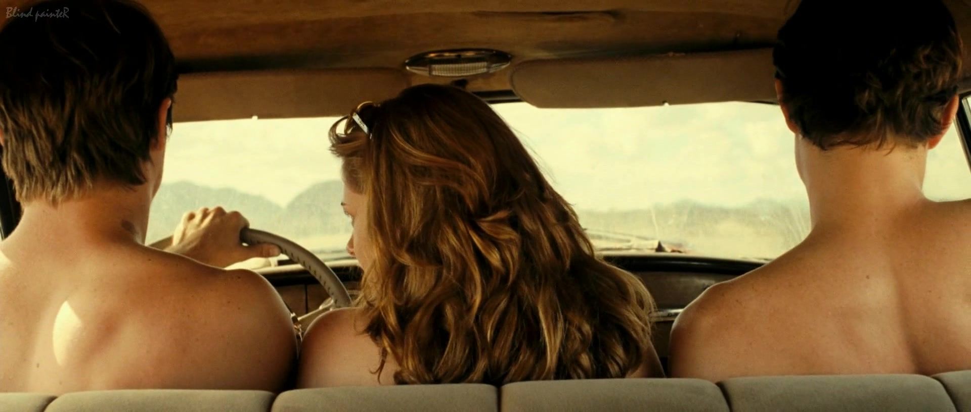 Fishnet Kristen Stewart nude - On The Road S1E1 Mamadas