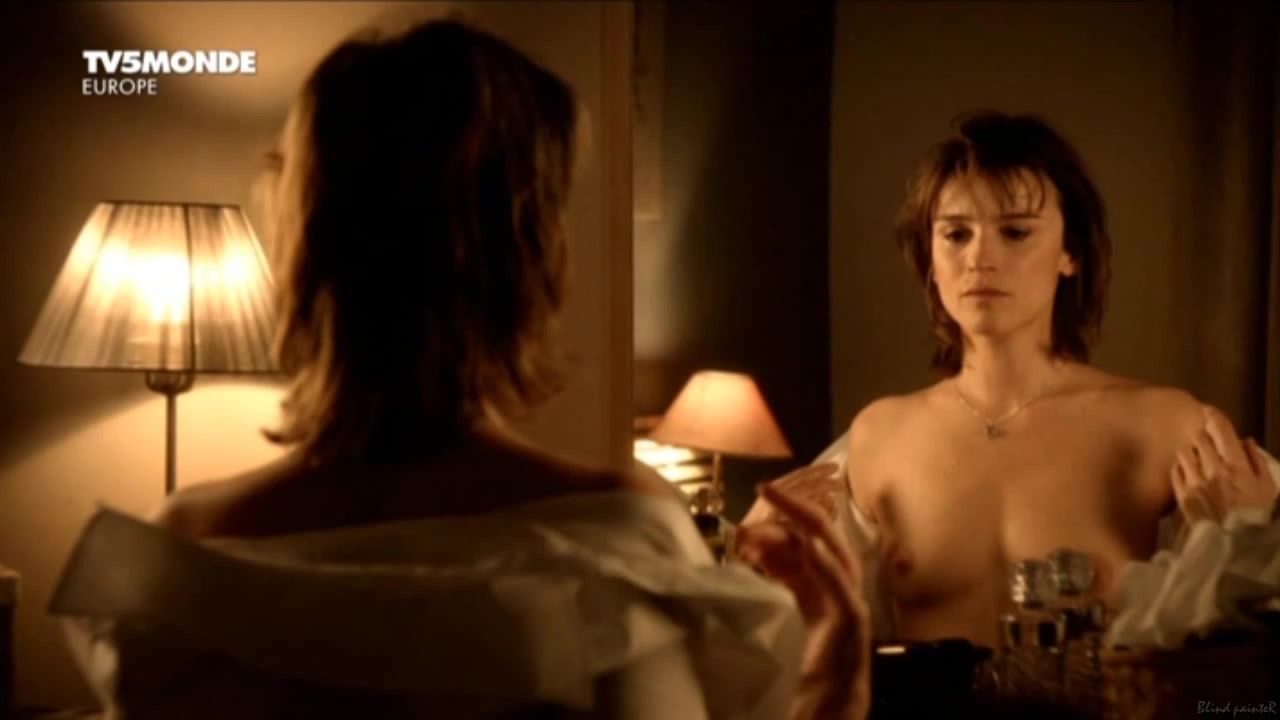 DarkPanthera Agathe de La Boulaye nude - Petits arrangements avec ma mere (2011) Gay Bondage