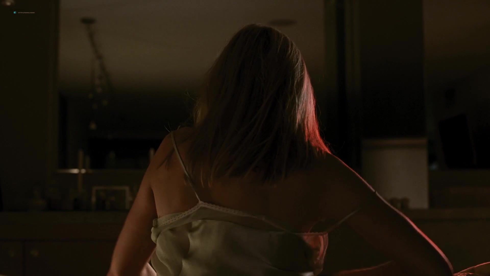 Internext Expo Rosamund Pike nude - Fracture (2007) CzechTaxi - 1