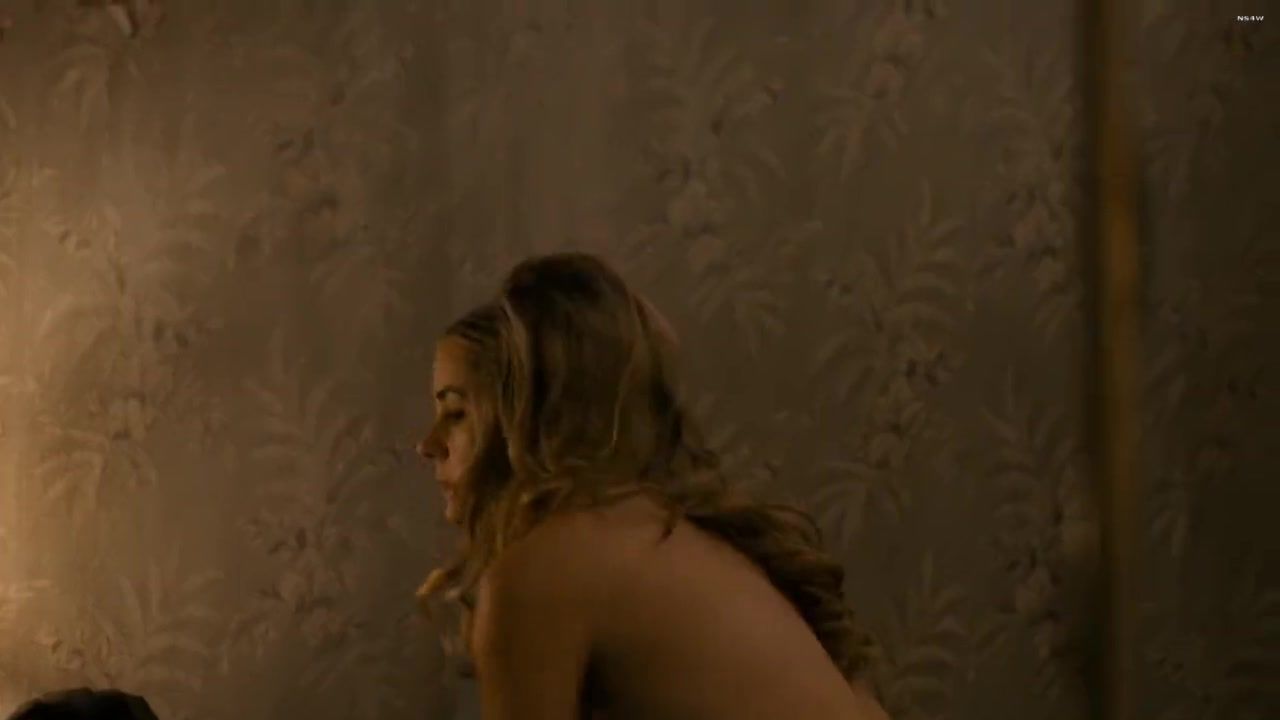 Dutch Emily Meade nude, Maggie Gyllenhaal, Jamie Neumann - The Deuce (S01 E02) Sucking Dicks