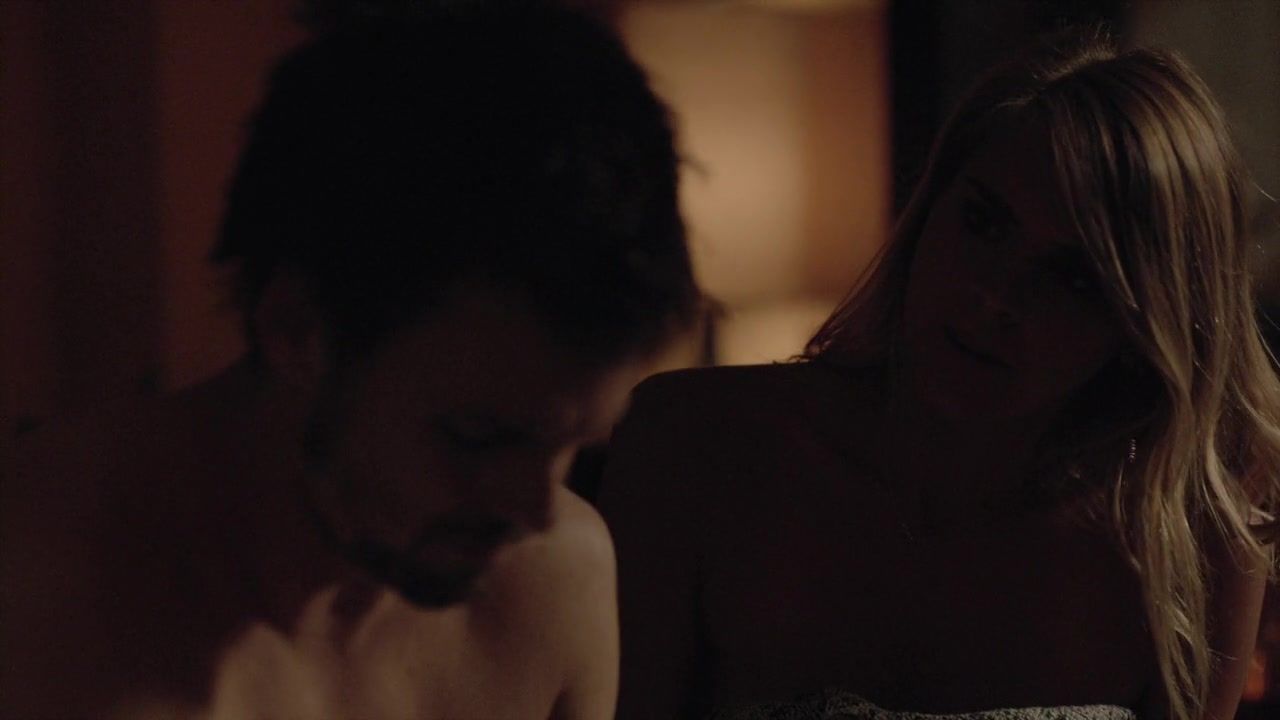 Canadian Eliza Coupe nude – Casual s01e06 (2015) Stroking - 1