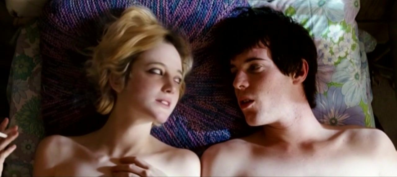 Milf Sex Andrea Riseborough nude – Love You More (2008) People Having Sex