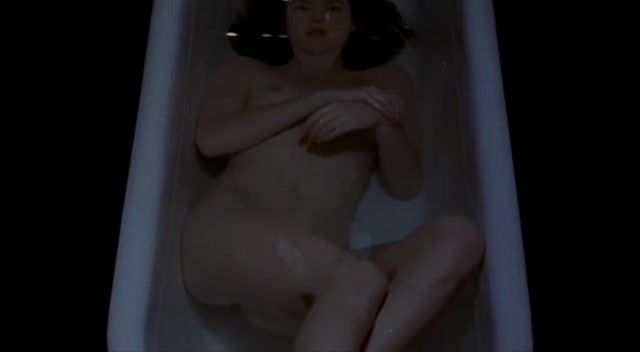 MadThumbs Anna Mouglalis nude, Andrea Osvart nude – Mare Nero (2006) Couples