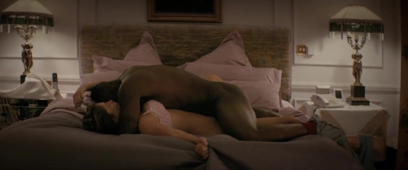 Teenpussy Gemma Arterton sexy, Jane Elsmore nude – 100 Streets (2016) 3way - 1