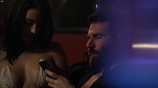 AntarvasnaVideos Kamille Leai sexy, Tatum Miranda sexy – Cat Run 2 (2014) Femdom Porn