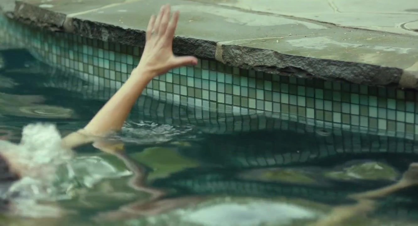 Futanari Kathryn Hahn nude – Afternoon Delight (2013) Forbidden