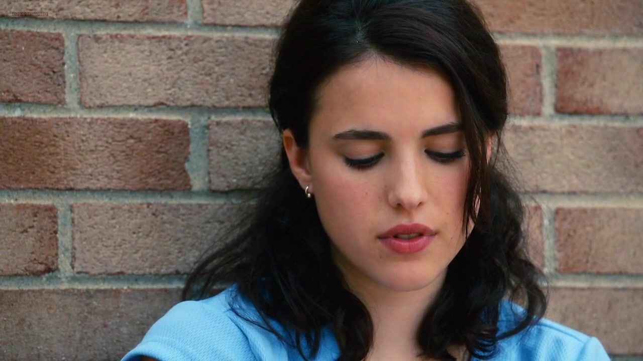 Maporn Margaret Qualley sexy – The Leftovers s01e01 (2014) France - 2