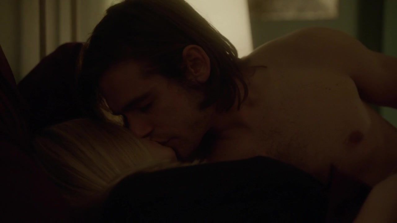 Eurobabe Olivia Taylor Dudley sexy – The Magicians s01e10 (2016) Stripper